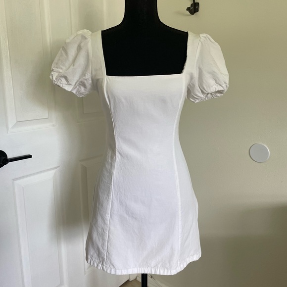 Zara Dresses & Skirts - ZARA White Linen Blend Puff Sleeve Short Dress small